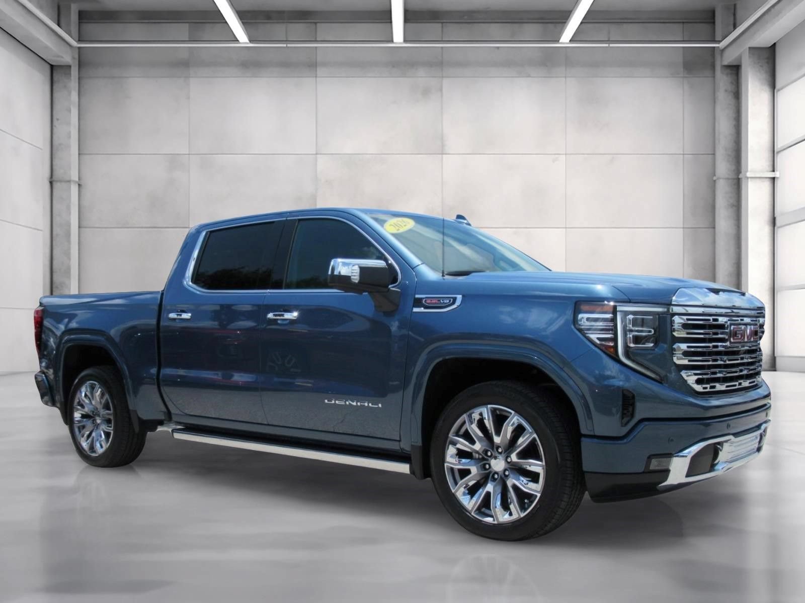 Used 2026 GMC Sierra 1500 Denali AWD/4WD image 1