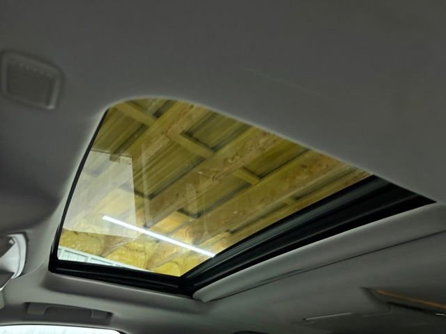 Used 2015 Chevrolet Suburban LT AWD/4WD image 32