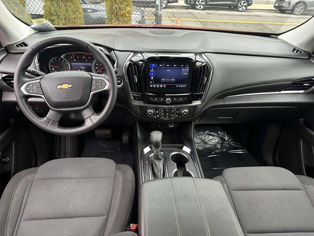 Used 2021 Chevrolet Traverse LT image 19