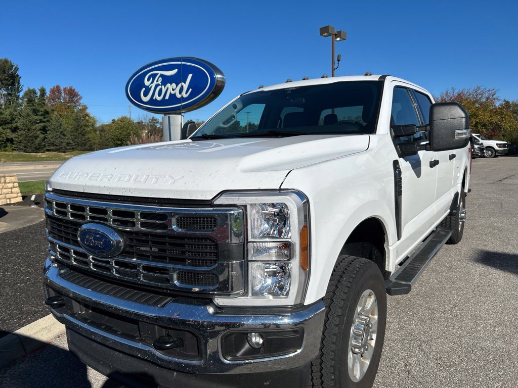 Used 2024 Ford F250 XLT AWD/4WD image 2