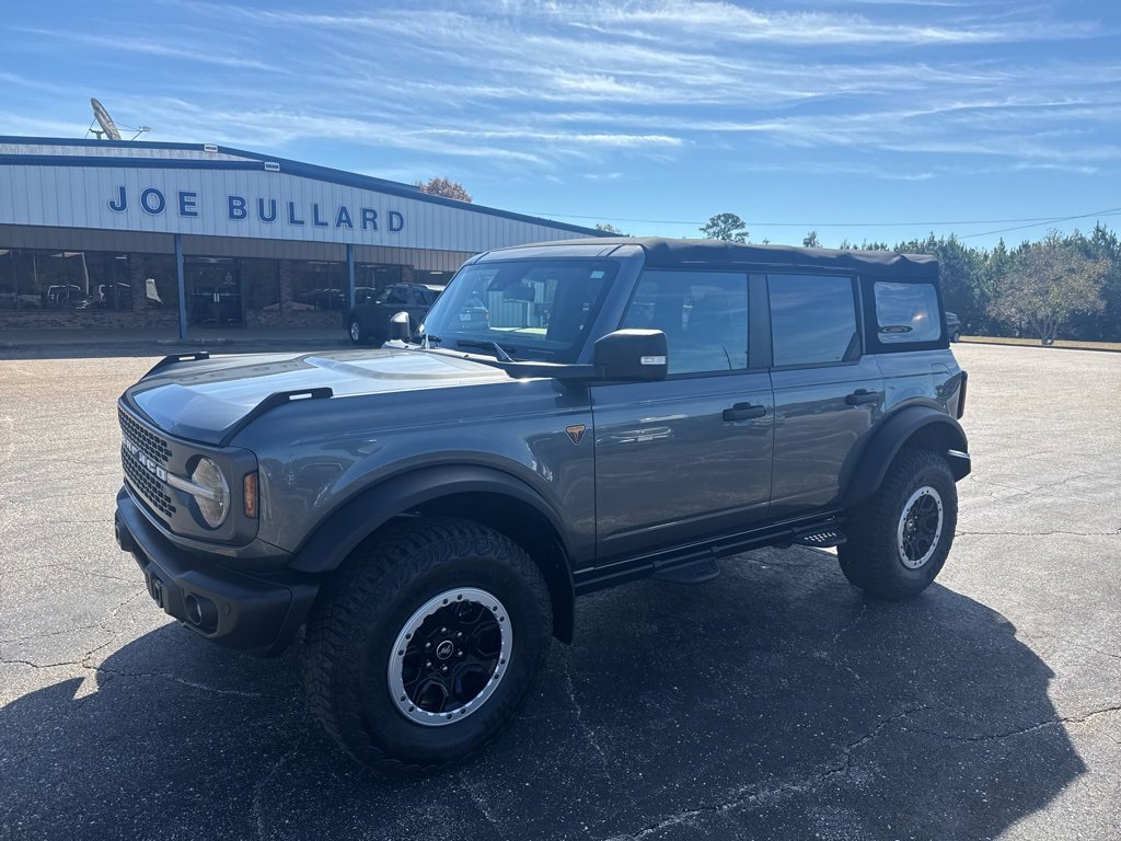 Used 2022 Ford Bronco Badlands image 15