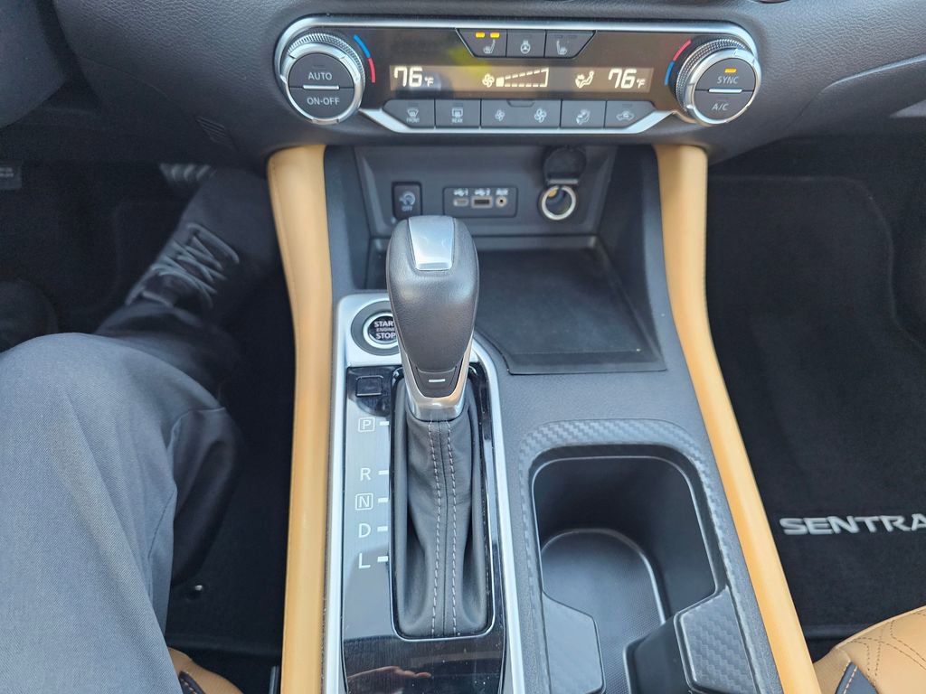 Used 2025 Nissan Sentra SV w/ SV Premium Package image 23