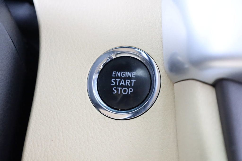 Used 2015 Toyota Highlander Limited image 34