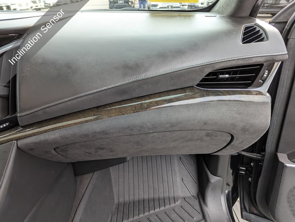Used 2020 Cadillac Escalade Platinum AWD/4WD image 39
