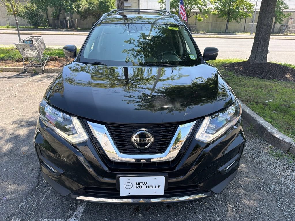 Used 2020 Nissan Rogue SV w/ Sun & Sound Touring Package AWD/4WD image 2