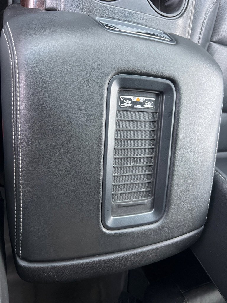 Used 2017 GMC Yukon XL SLT w/ Open Road Package image 39