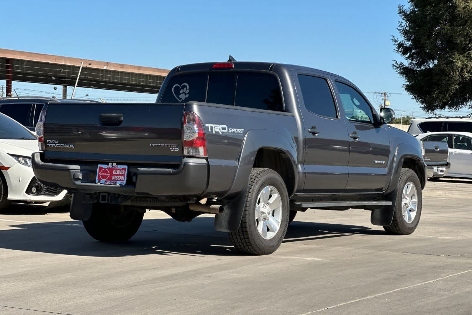 Used 2015 Toyota Tacoma PreRunner w/ TRD Sport Package RWD image 3