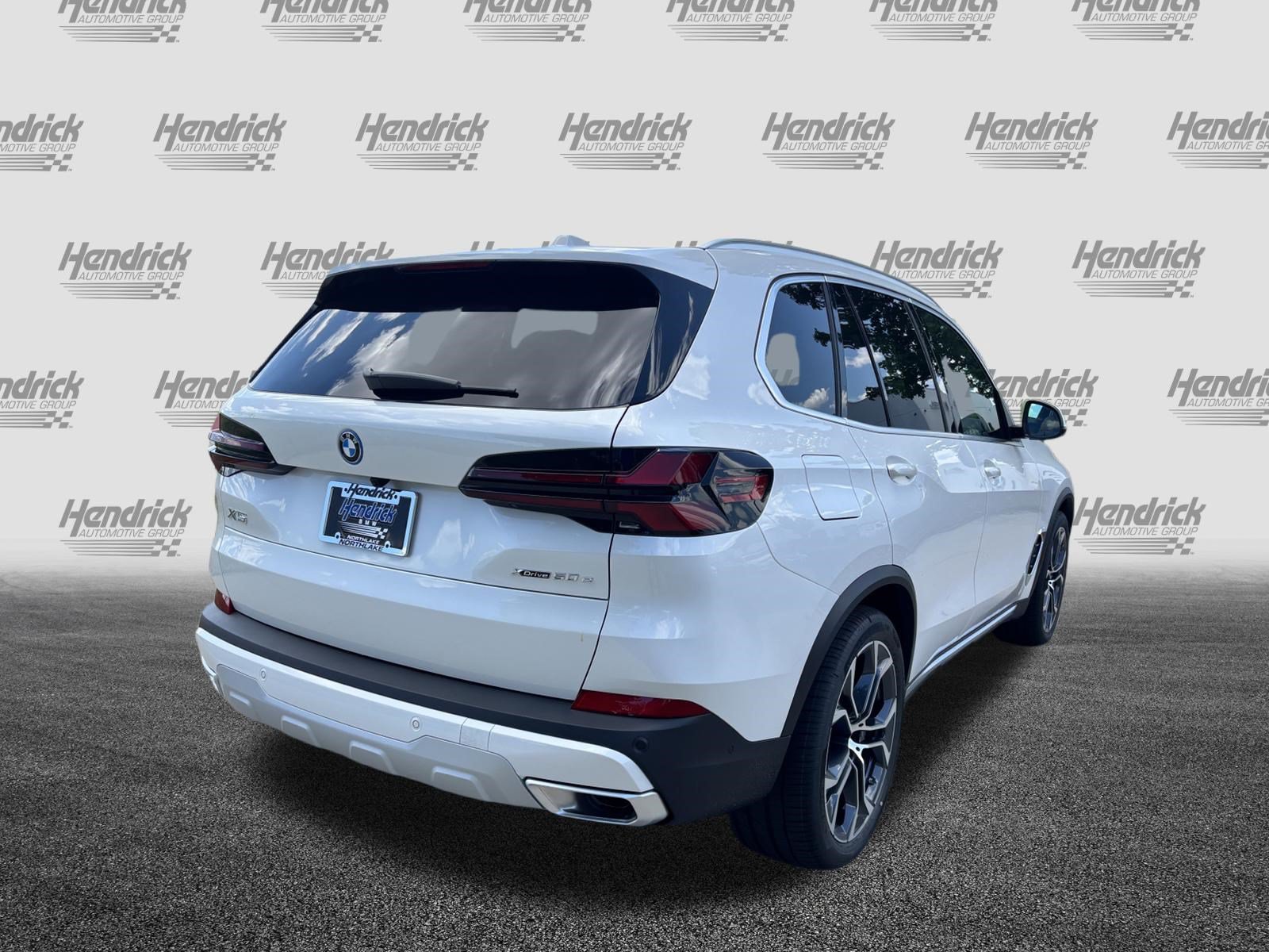 New 2026 BMW X5 xDrive50e AWD/4WD image 11