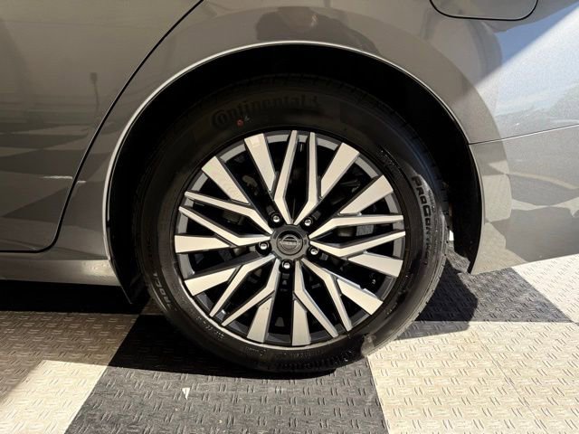 Used 2025 Nissan Altima 2.5 SV image 10