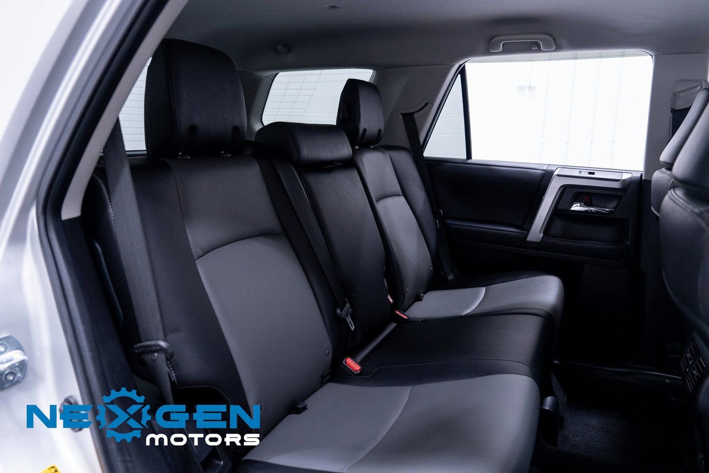 Used 2021 Toyota 4Runner SR5 Premium image 43