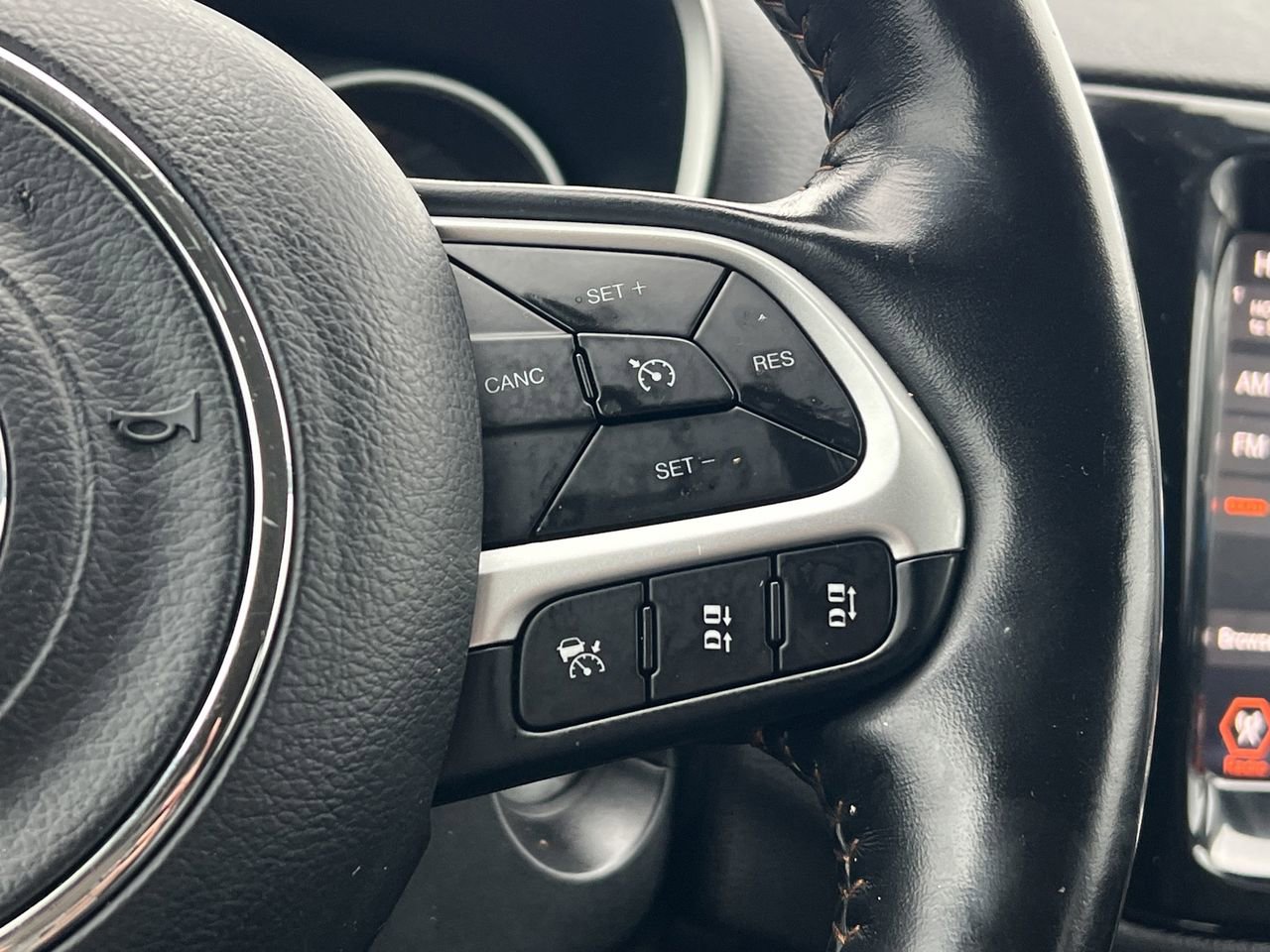 Used 2021 Jeep Compass Limited image 13