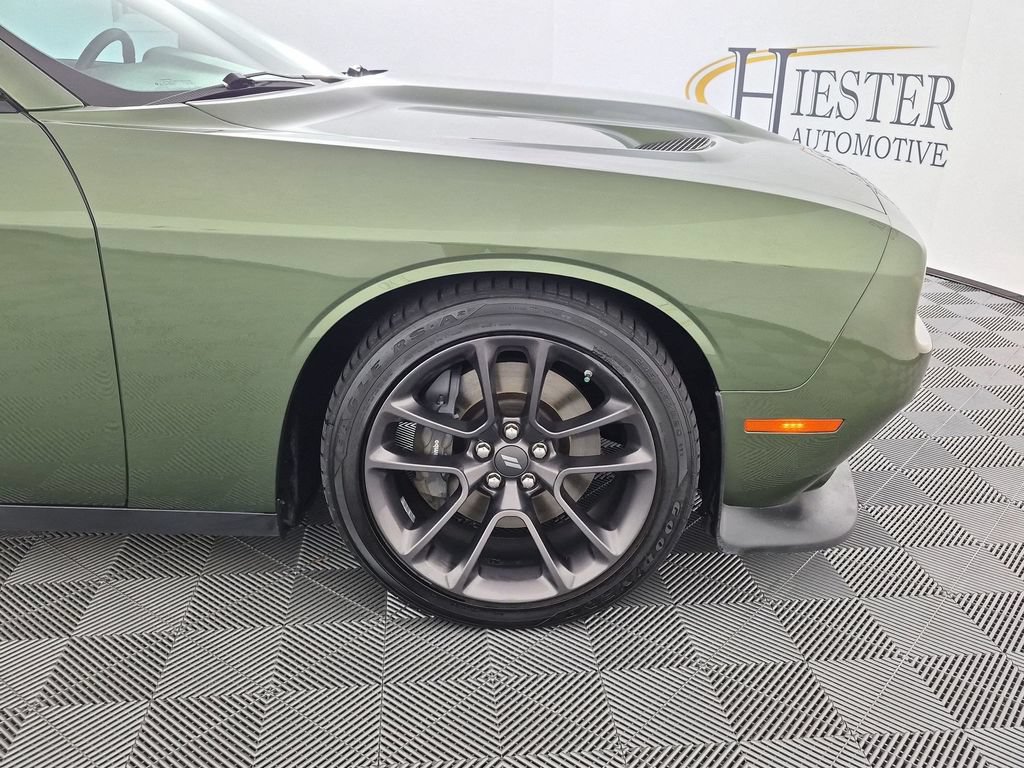 Used 2022 Dodge Challenger R/T Scat Pack RWD image 11