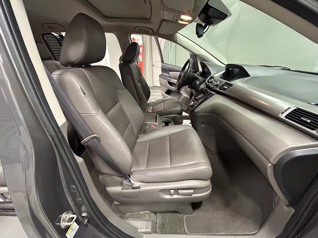 Used 2016 Honda Odyssey EX-L image 39
