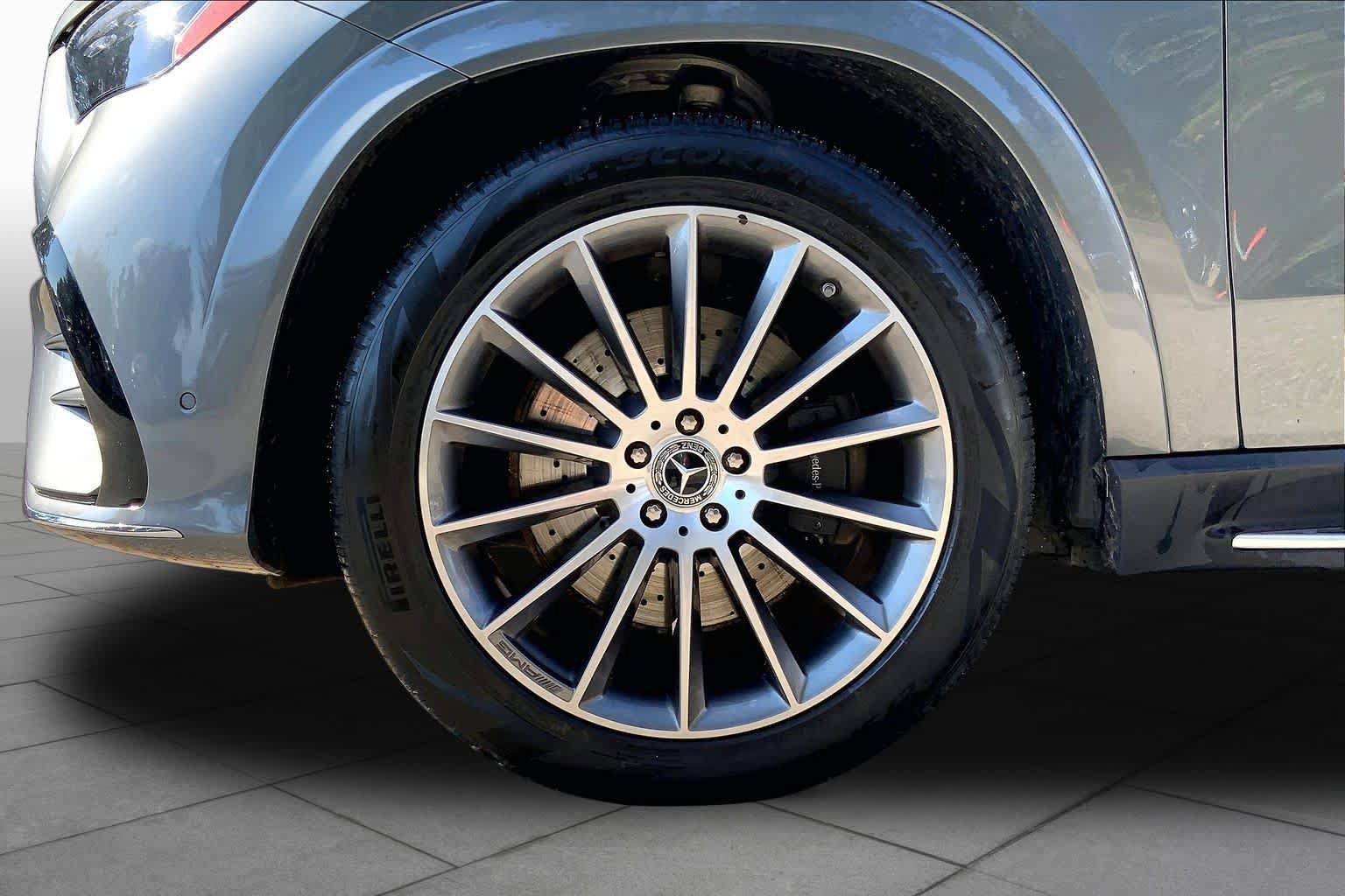 Used 2025 Mercedes-Benz GLE 450 4MATIC image 11