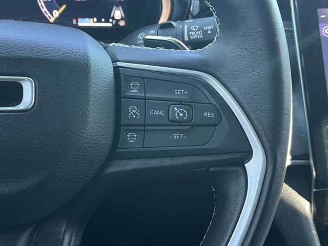 Used 2022 Jeep Grand Cherokee L Limited w/ Luxury Tech Group II image 30