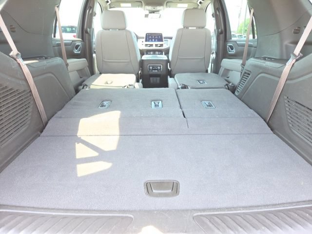 Used 2023 Chevrolet Tahoe LT w/ Luxury Package AWD/4WD image 12