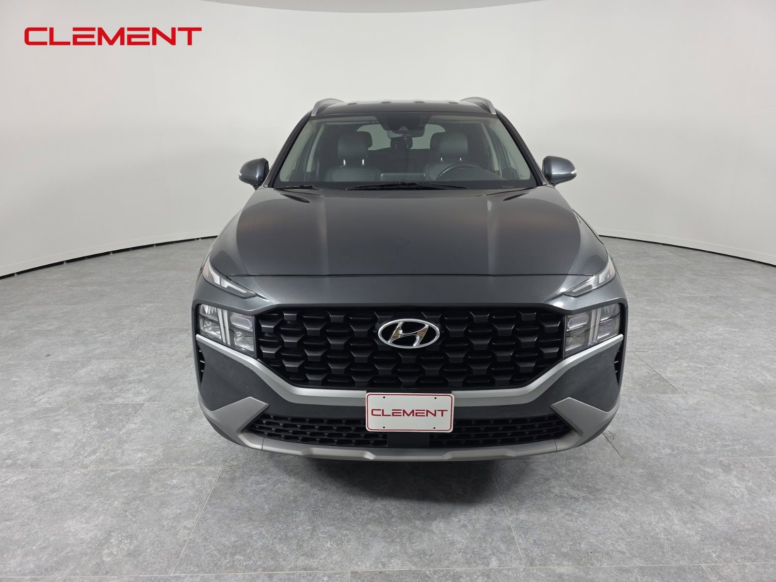 Used 2023 Hyundai Santa Fe SEL image 2