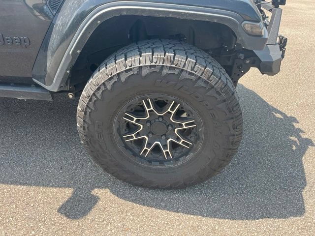 Used 2022 Jeep Gladiator Sport AWD/4WD image 12