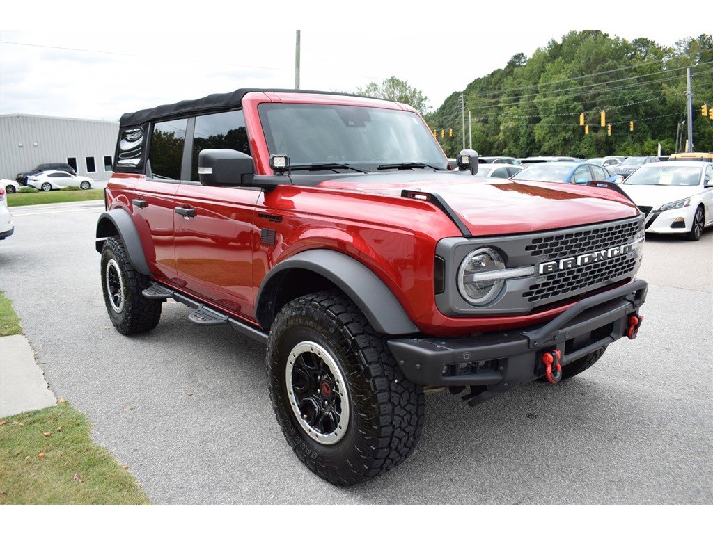 Used 2021 Ford Bronco Badlands image 8