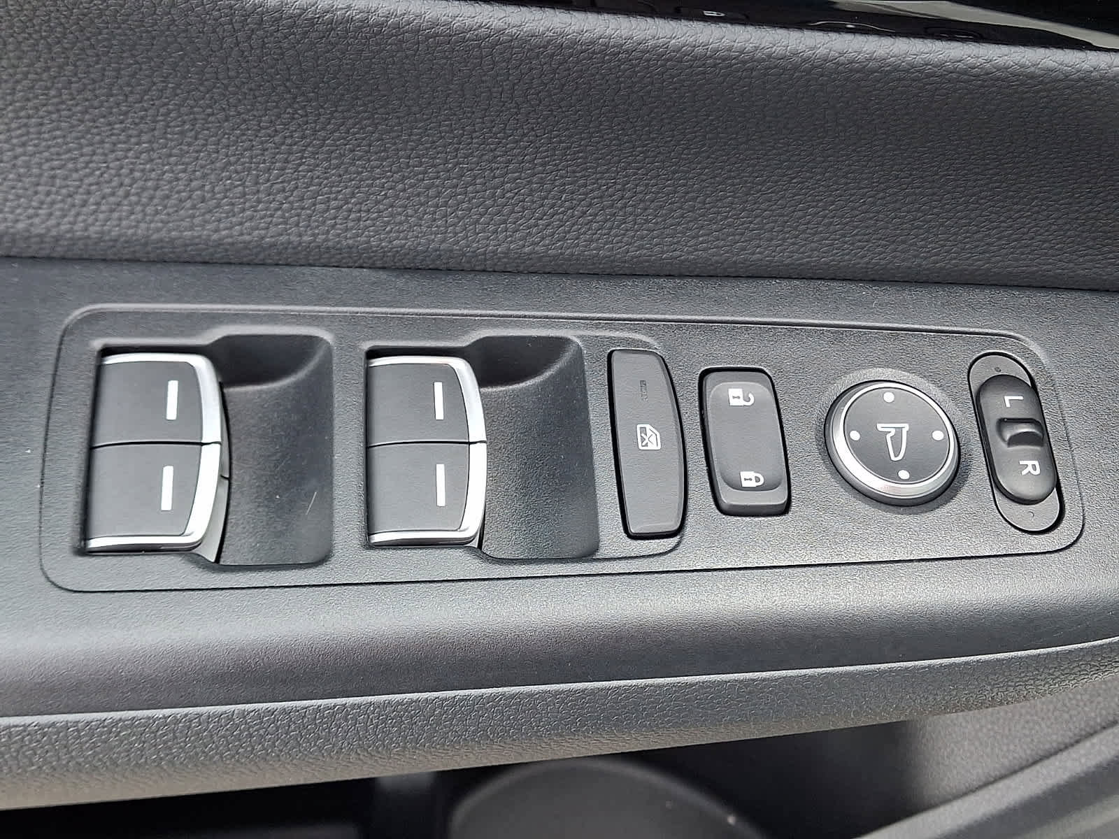 Certified 2026 Honda CR-V EX-L image 27