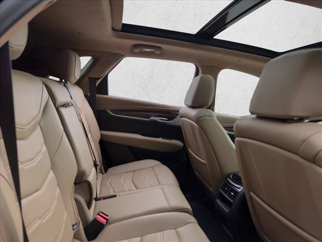 Used 2020 Cadillac XT5 Premium Luxury w/ Platinum Package FWD image 24