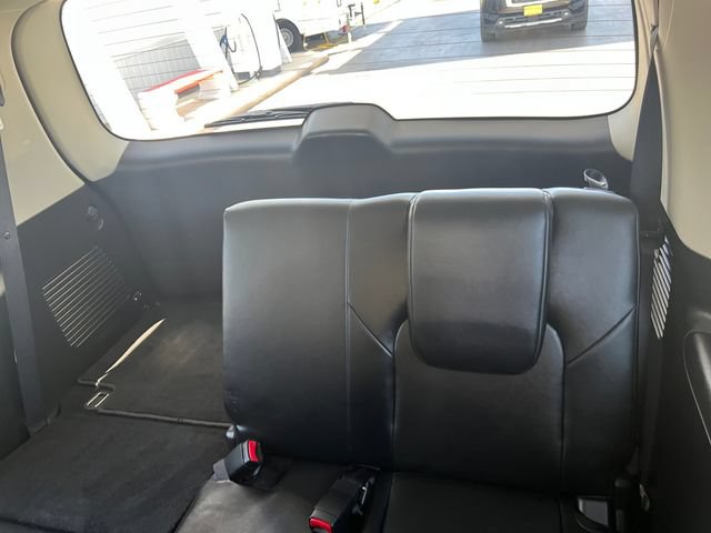 Used 2024 Nissan Armada SV AWD/4WD image 29