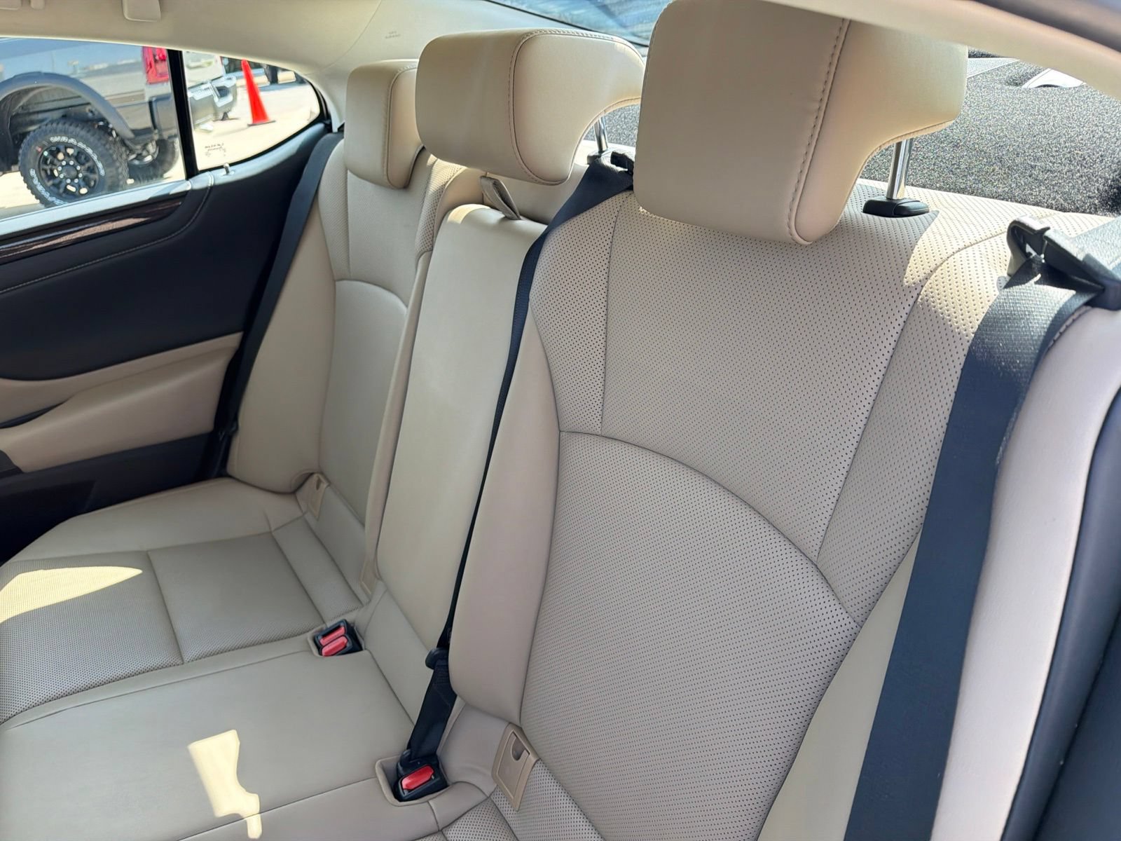 Used 2021 Lexus ES 250 w/ Premium Package AWD/4WD image 19