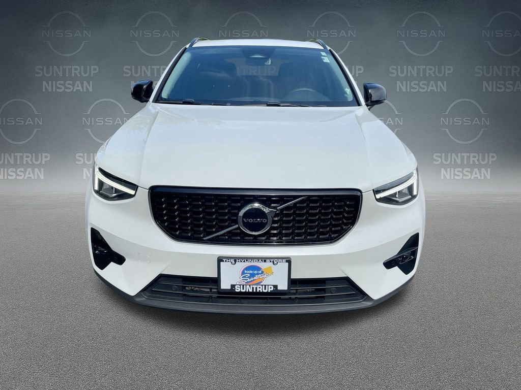 Used 2023 Volvo XC40 B5 Plus w/ Protection Package Premier image 59