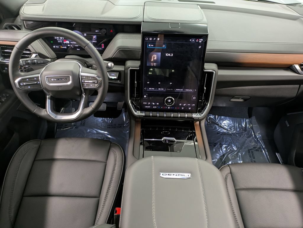 Used 2026 GMC Yukon XL Denali w/ Sun & Power Step Package AWD/4WD image 23