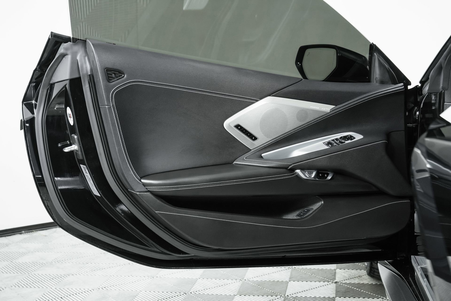 Used 2025 Chevrolet Corvette Stingray Preferred Cpe w/ Z51 Performance Package RWD image 68