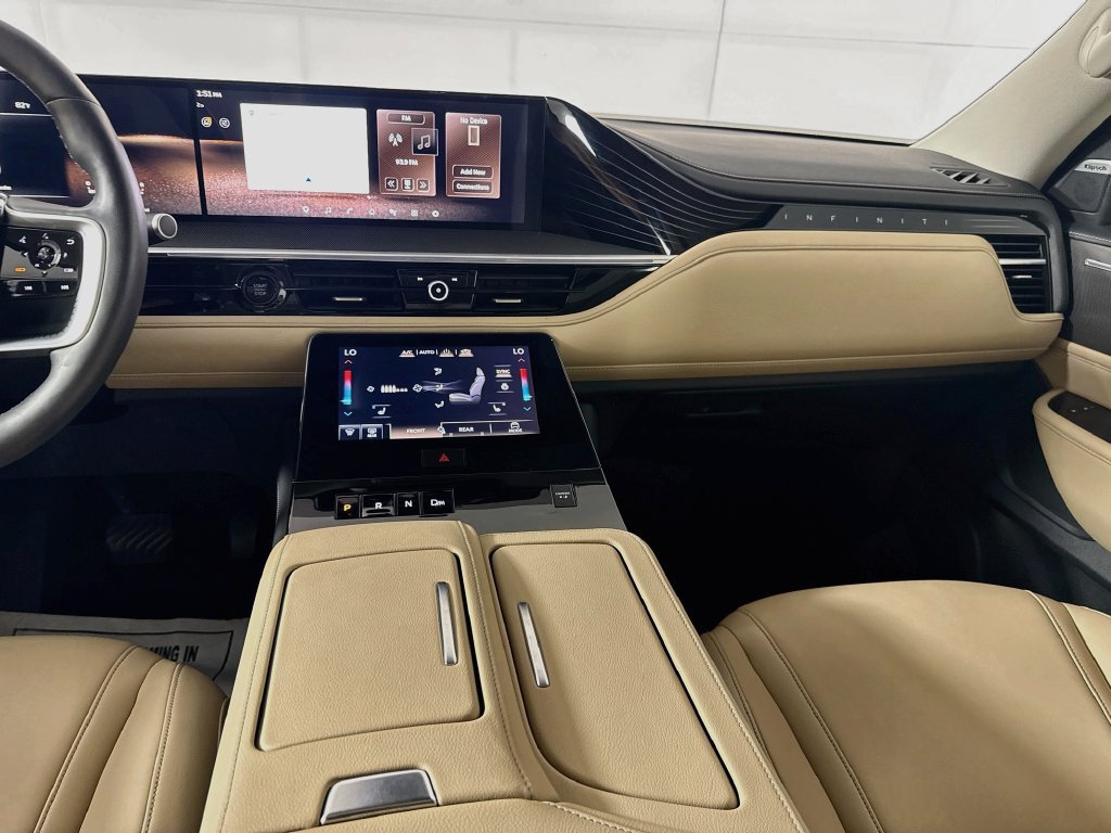 Certified 2025 INFINITI QX80 Pure RWD image 32