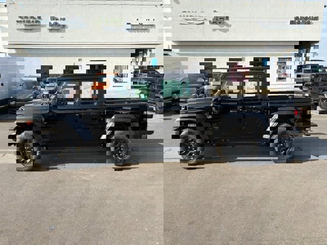 New 2026 Jeep Gladiator Sport image 4