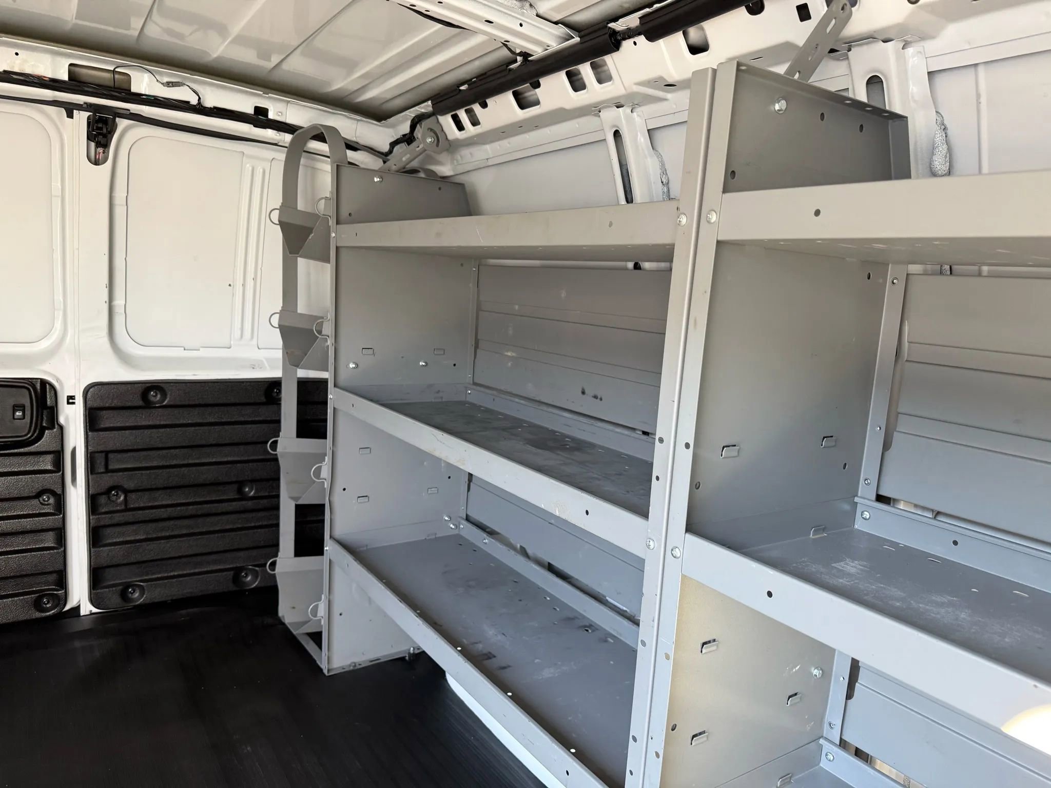 Used 2022 GMC Savana 2500 w/ Communications Package image 60