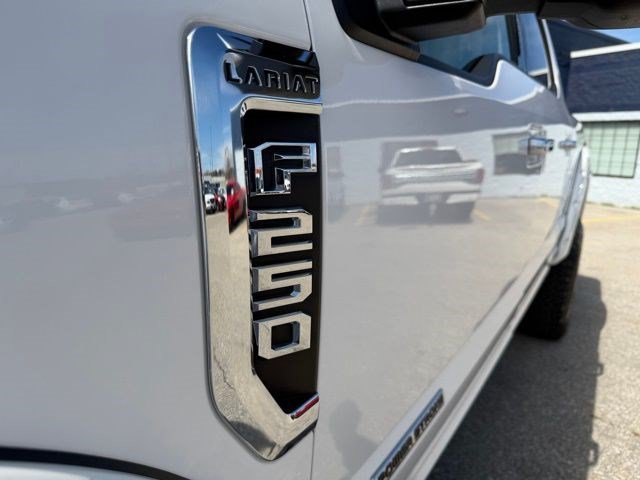 Used 2017 Ford F250 Lariat w/ Chrome Package AWD/4WD image 12