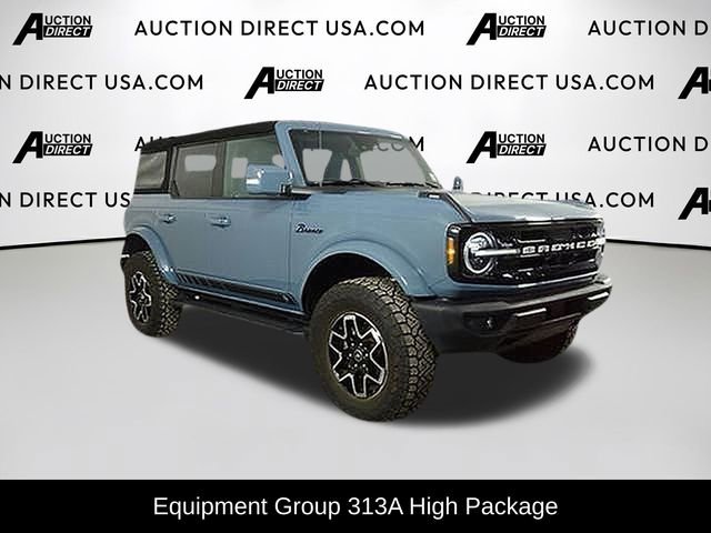 Used 2022 Ford Bronco Outer Banks image 2
