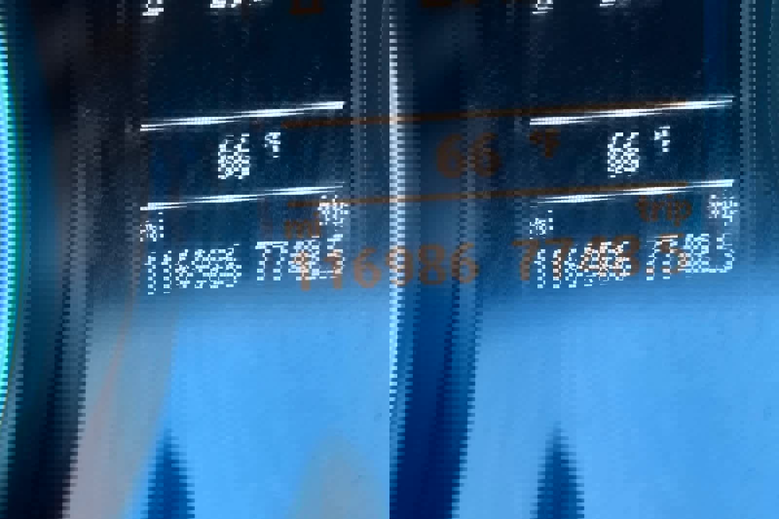 Used 2017 Volkswagen Passat 1.8T R-Line w/ R-Line Lighting Package image 26