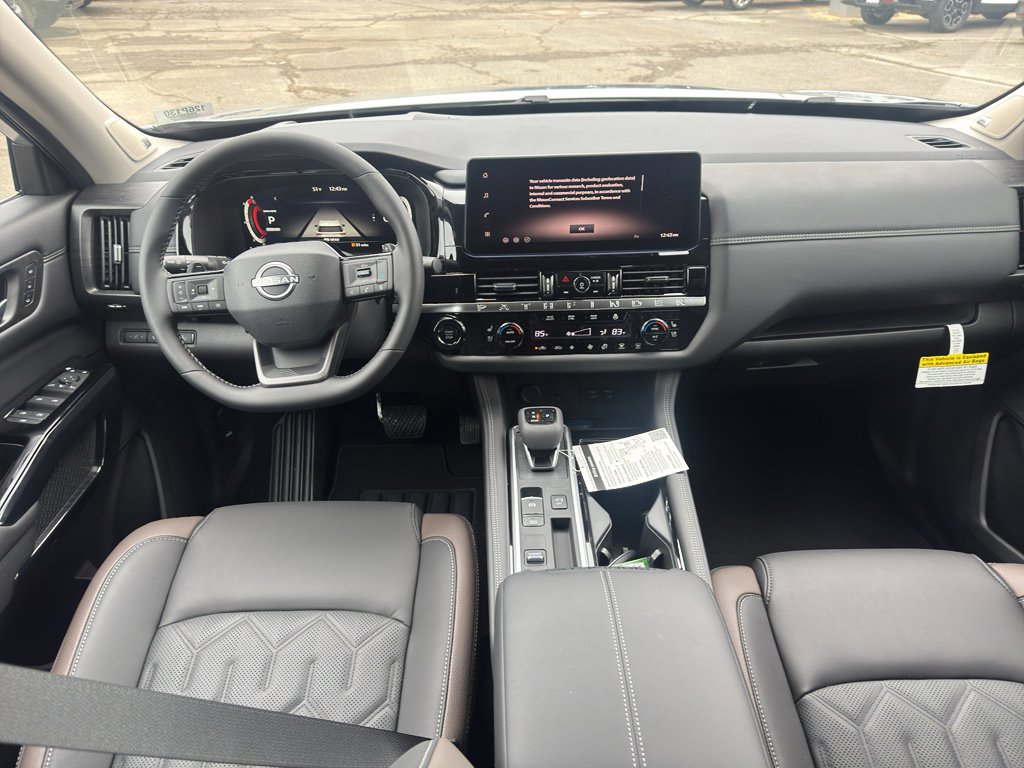 New 2026 Nissan Pathfinder Platinum image 10