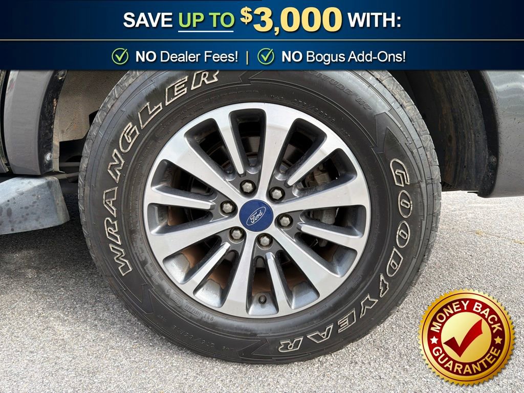 Used 2016 Ford Expedition XLT RWD image 10