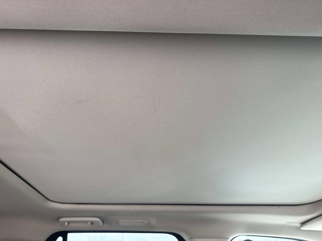 Used 2024 Ford Expedition Limited RWD image 11