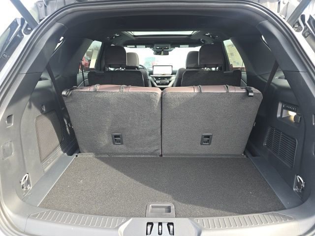 New 2026 Ford Explorer Platinum w/ LUX Leather Package image 25
