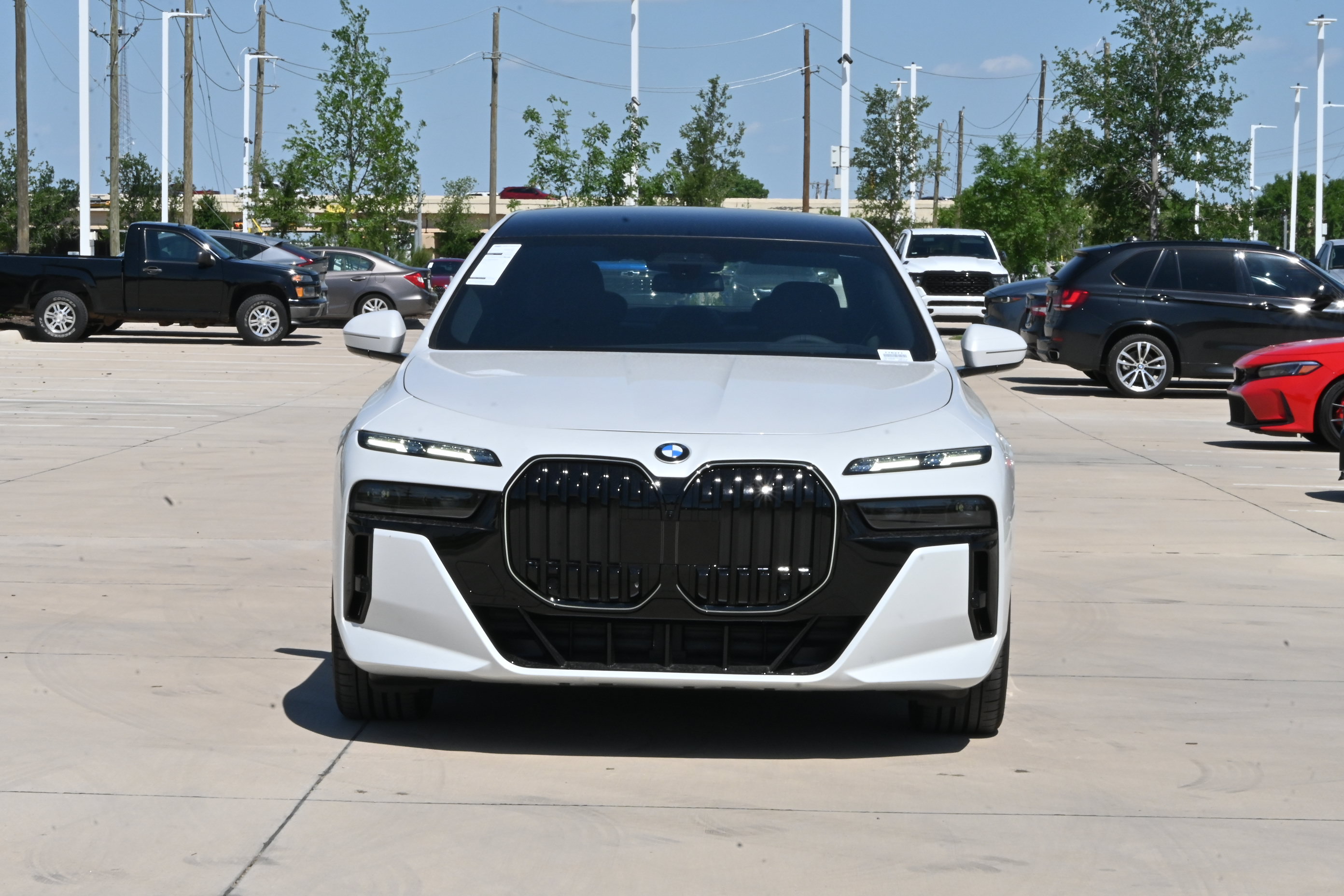 New 2026 BMW 740i xDrive w/ Executive Package AWD/4WD image 2
