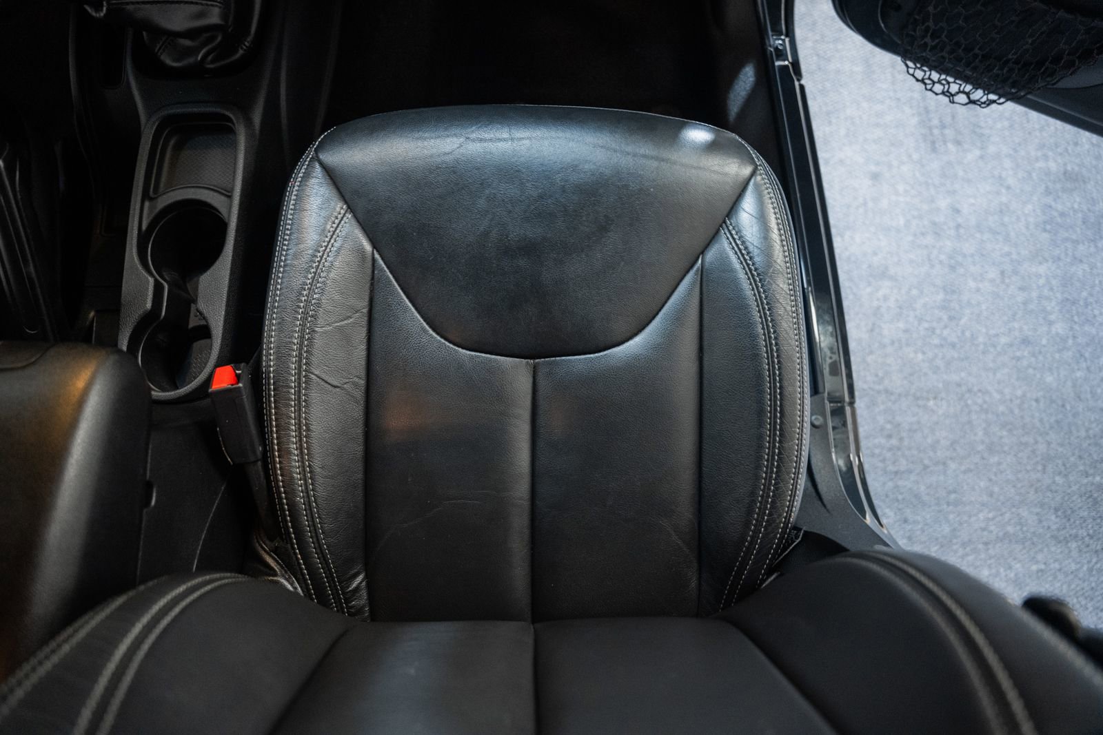 Used 2017 Jeep Wrangler Unlimited Rubicon w/ Connectivity Group image 39