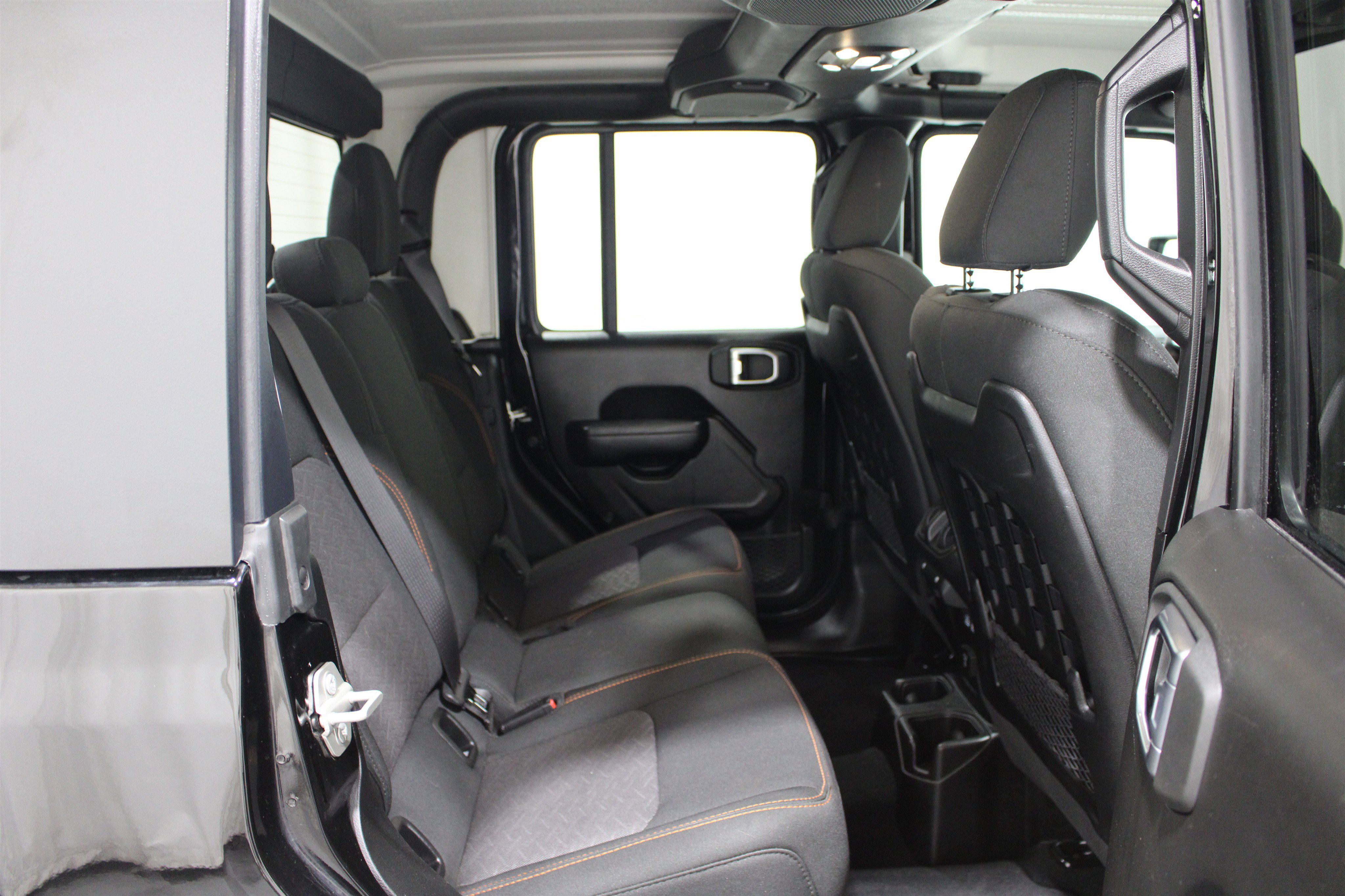 Used 2023 Jeep Gladiator Mojave w/ Cold Weather Group image 25