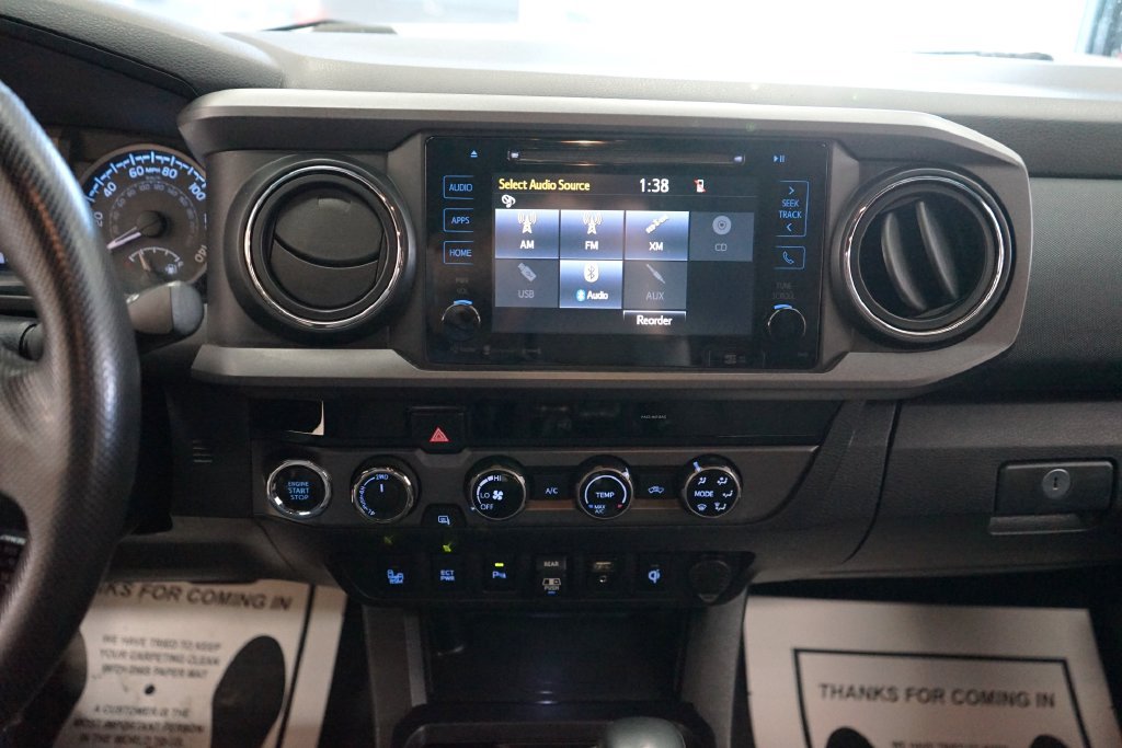 Used 2018 Toyota Tacoma TRD Off-Road w/ Technology Package AWD/4WD image 7