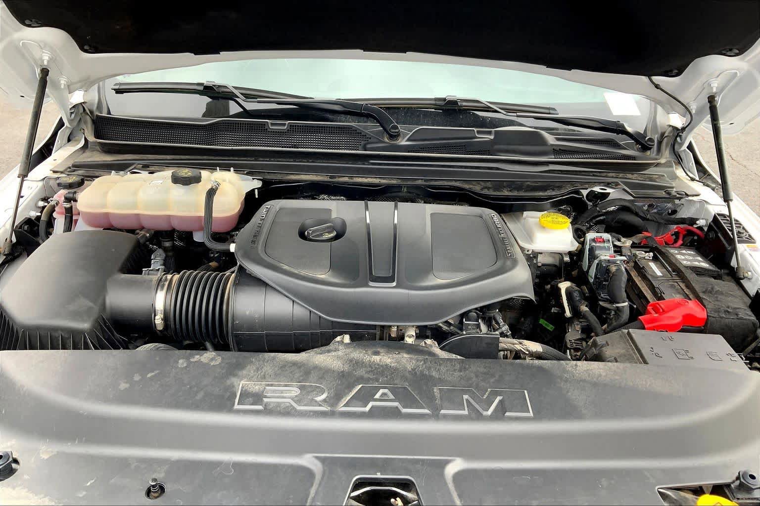 Used 2025 RAM 1500 Laramie w/ Bed Utility Group AWD/4WD image 32