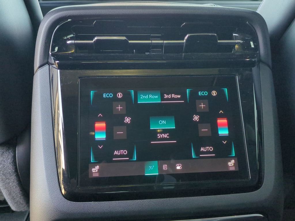 Certified 2025 Cadillac Escalade IQ Luxury 1 AWD/4WD image 30