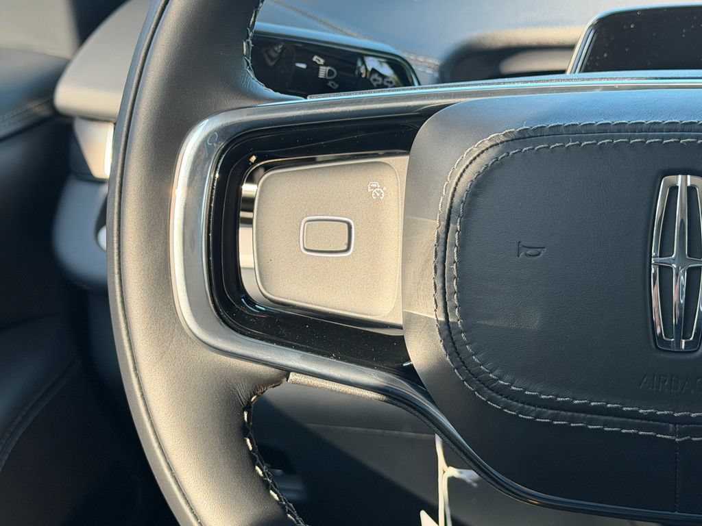 New 2027 Lincoln Navigator L Premier AWD/4WD image 12