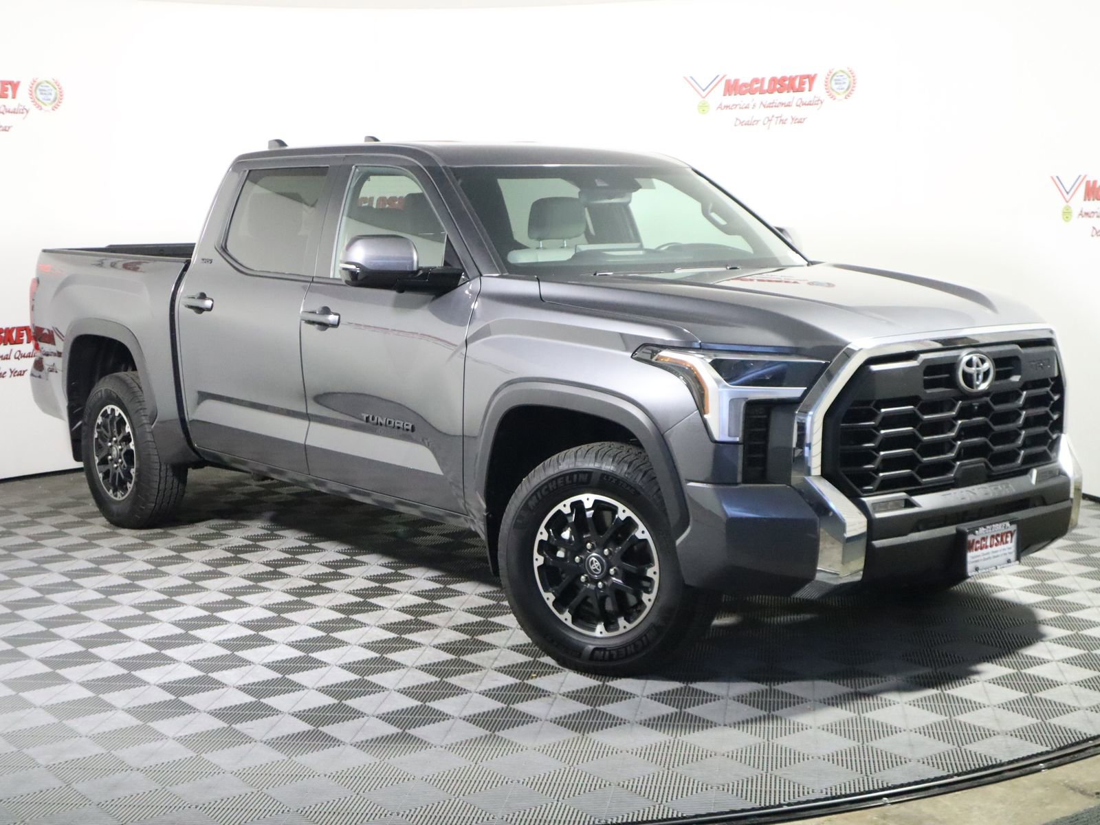 Used 2025 Toyota Tundra SR5 image 3