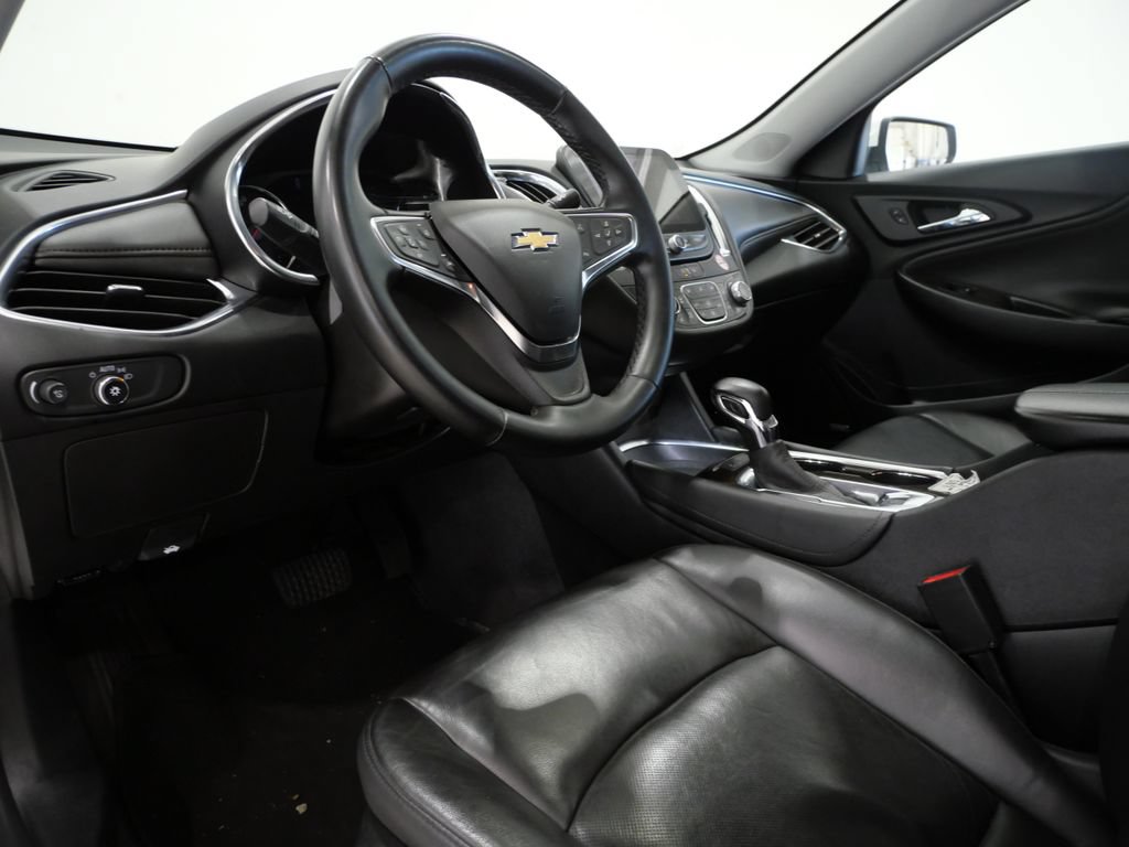 Used 2024 Chevrolet Malibu LT FWD image 11