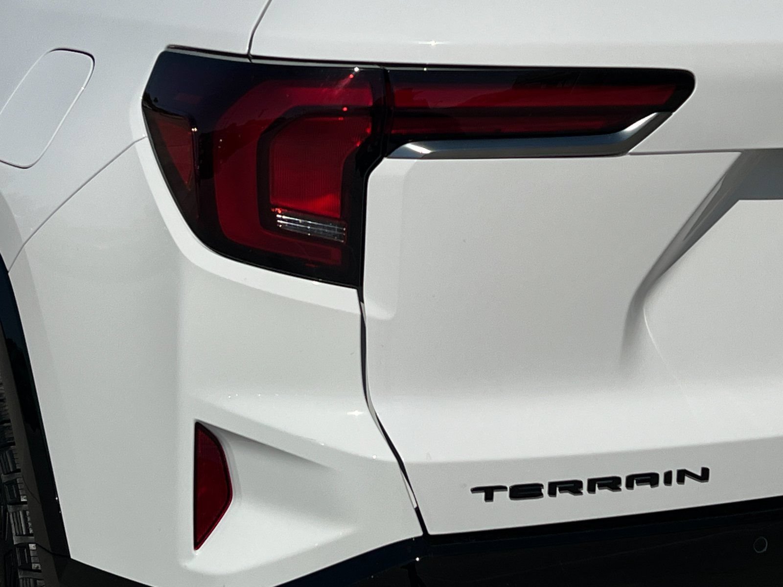 New 2027 GMC Terrain AT4 w/ Convenience Package III AWD/4WD image 25